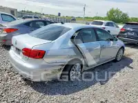 2011 Volkswagen Jetta photo