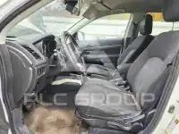 2012 Mitsubishi OUTLANDER фото