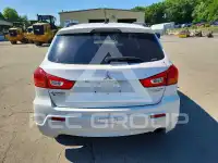 2012 Mitsubishi OUTLANDER фото