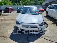2012 Mitsubishi OUTLANDER photo