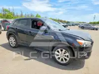 2012 Mitsubishi OUTLANDER photo