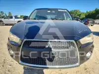 2012 Mitsubishi OUTLANDER photo