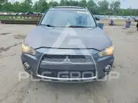 2012 Mitsubishi OUTLANDER фото