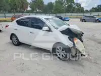 2012 Nissan VERSA photo