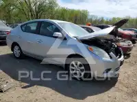 2012 Nissan VERSA photo