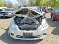 2012 Nissan VERSA photo