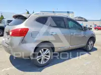 2012 Nissan ROGUE photo