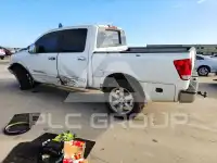 2012 Nissan TITAN фото