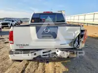2012 Nissan TITAN фото