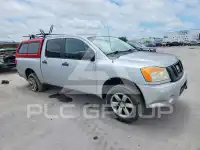 2012 Nissan TITAN фото