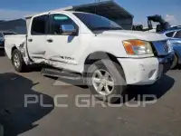 2012 Nissan TITAN фото