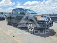 2012 Nissan TITAN фото