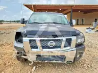 2012 Nissan TITAN фото