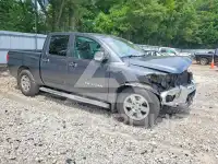 2012 Nissan TITAN фото