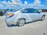 2012 Nissan ALTIMA photo