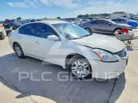 2012 Nissan ALTIMA photo
