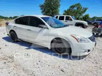 2012 Nissan ALTIMA photo