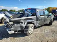2012 Nissan FRONTIER фото