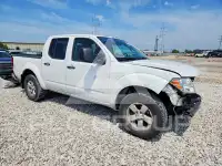 2012 Nissan FRONTIER photo