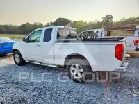2012 Nissan FRONTIER фото