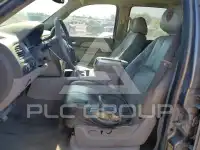 2012 Chevrolet Suburan photo