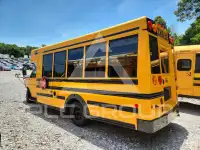 2012 Chevrolet Express фото