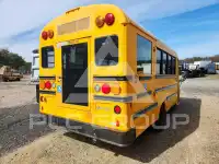 2012 Chevrolet Express photo