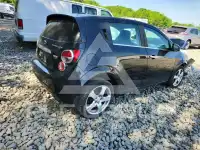 2012 Chevrolet Sonic фото