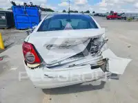 2012 Chevrolet Sonic фото