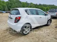 2012 Chevrolet Sonic фото