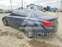 2012 BMW 740 фото