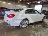 2012 BMW 740 фото