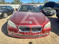 2012 BMW 750 фото