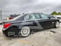 2012 BMW 750 photo
