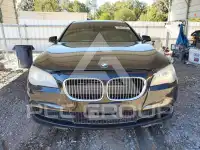 2012 BMW 750 фото
