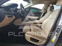 2012 BMW 750 фото