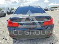 2012 BMW 750 фото