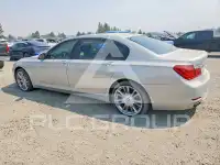 2012 BMW 750 фото