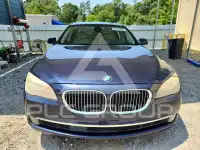 2012 BMW 750 фото