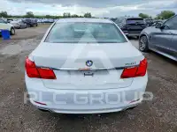 2012 BMW 750 photo