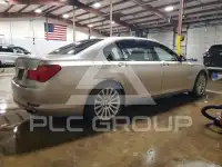 2012 BMW 750 photo