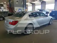 2012 BMW 750 фото