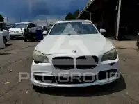 2012 BMW 750 photo