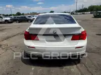 2012 BMW 750 photo