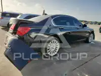 2012 BMW 750 photo