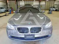 2012 BMW 750 фото