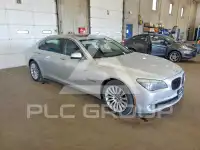 2012 BMW 750 фото