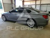 2012 BMW 750 фото