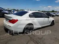2012 BMW 750 photo