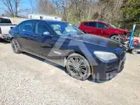 2012 BMW 750 photo